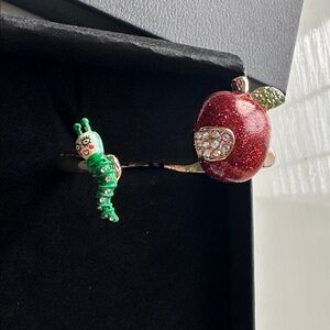 🍎Betsey Johnson Red and Green Apple Bracelet 🍎